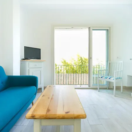 Luminoso Y Espacioso Con Gran Jardin Privado, A Solo 150m De La Playa - Es-228-136 Apartment Roses