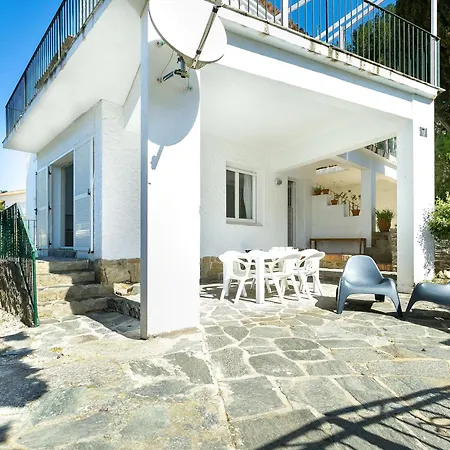 Luminoso Y Espacioso Con Gran Jardin Privado, A Solo 150m De La Playa - Es-228-136 Росас
